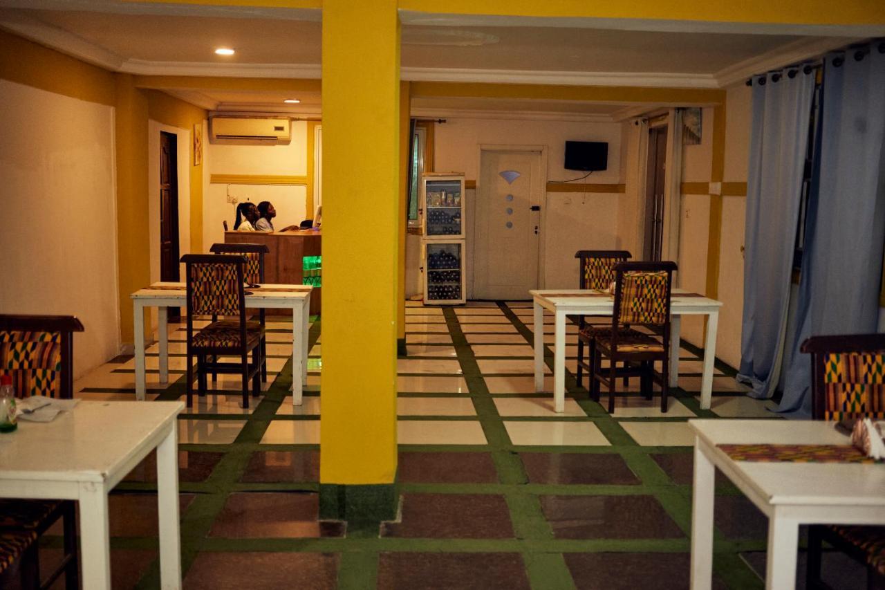 Ellisa Hospitality And Spa Acra Exterior foto
