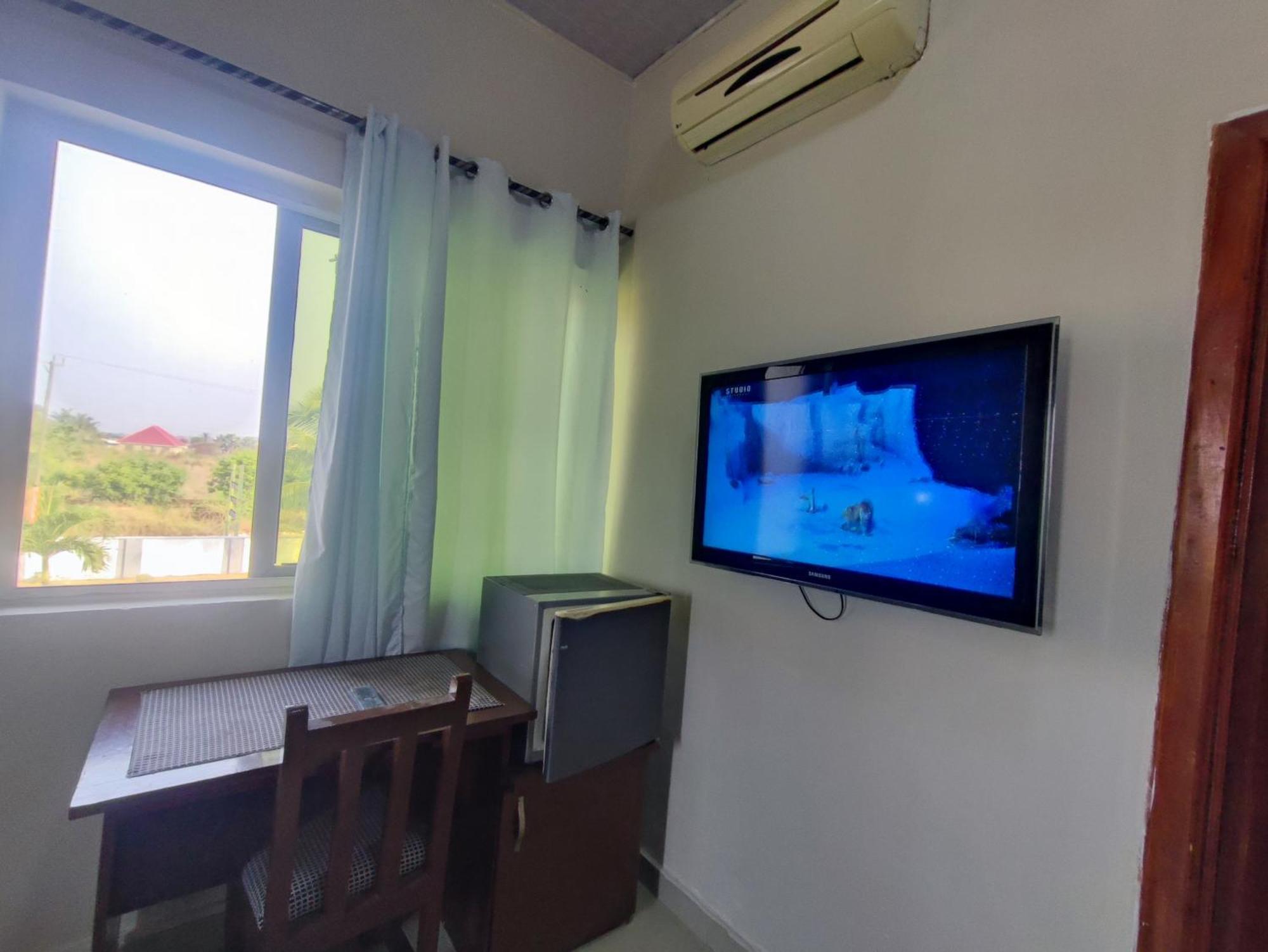 Ellisa Hospitality And Spa Acra Exterior foto