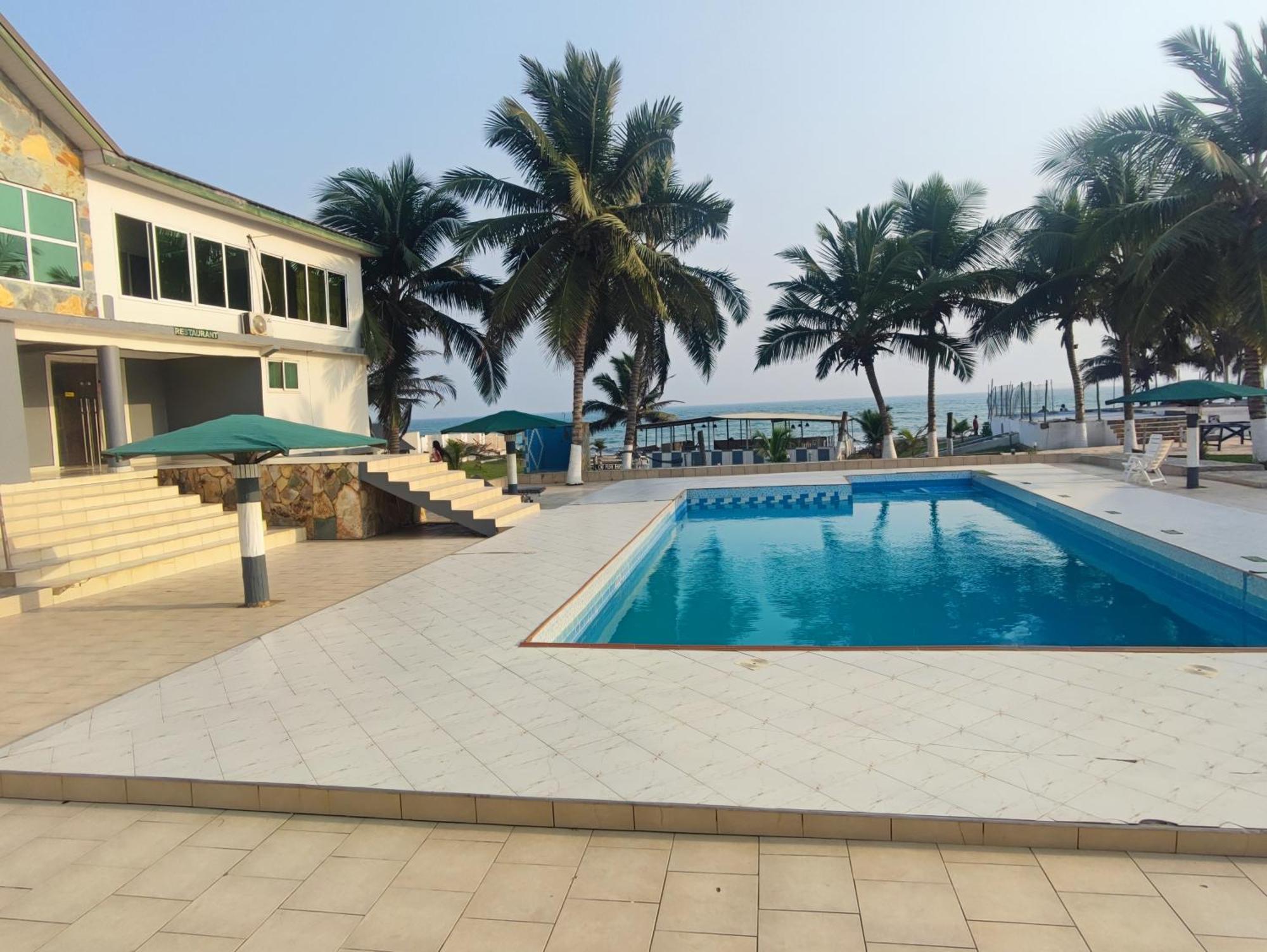 Ellisa Hospitality And Spa Acra Exterior foto